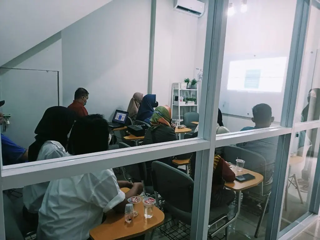 Bimbel Pioneer learning center